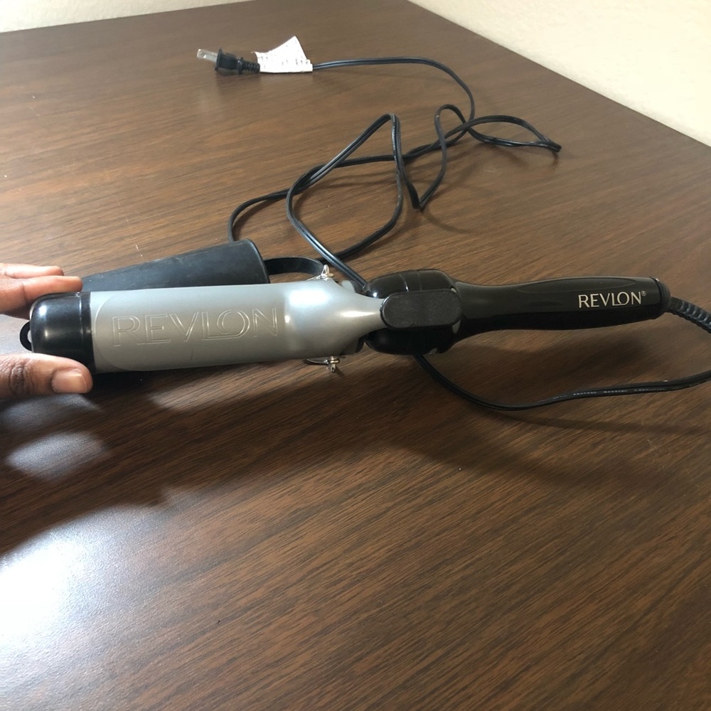Revlon 1.5 in curling iron